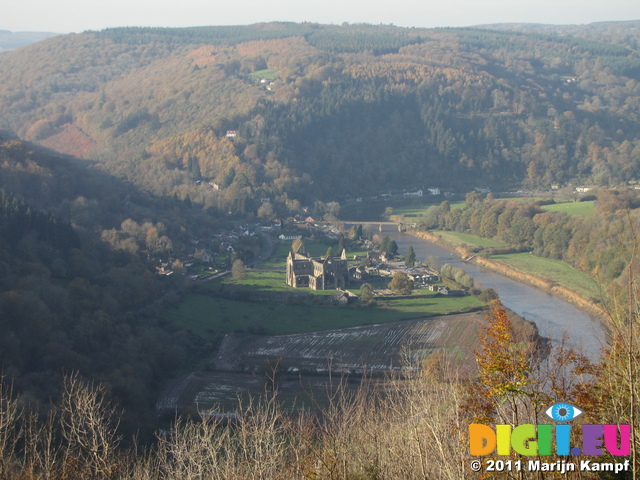 SX21069 Tintern Abbey from Offa's Dyke path